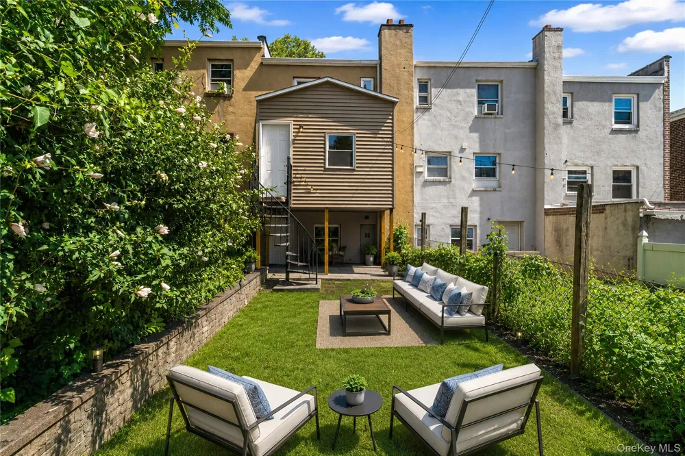1010 E 230th Street Bronx, NY 10466