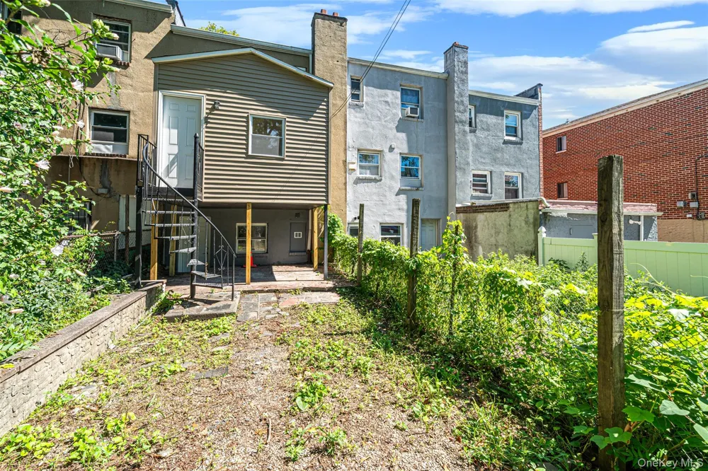 1010 E 230th Street Bronx, NY 10466