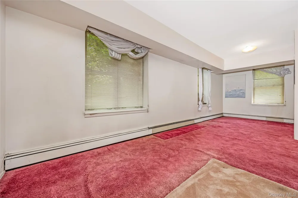 51 Edwards Street #T Roslyn Heights, NY 11577