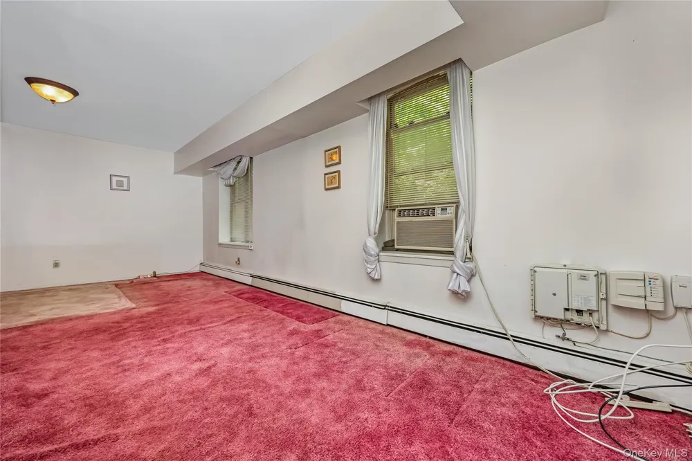 51 Edwards Street #T Roslyn Heights, NY 11577