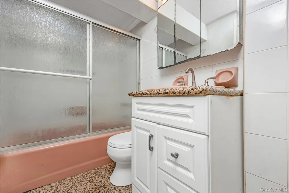 51 Edwards Street #T Roslyn Heights, NY 11577