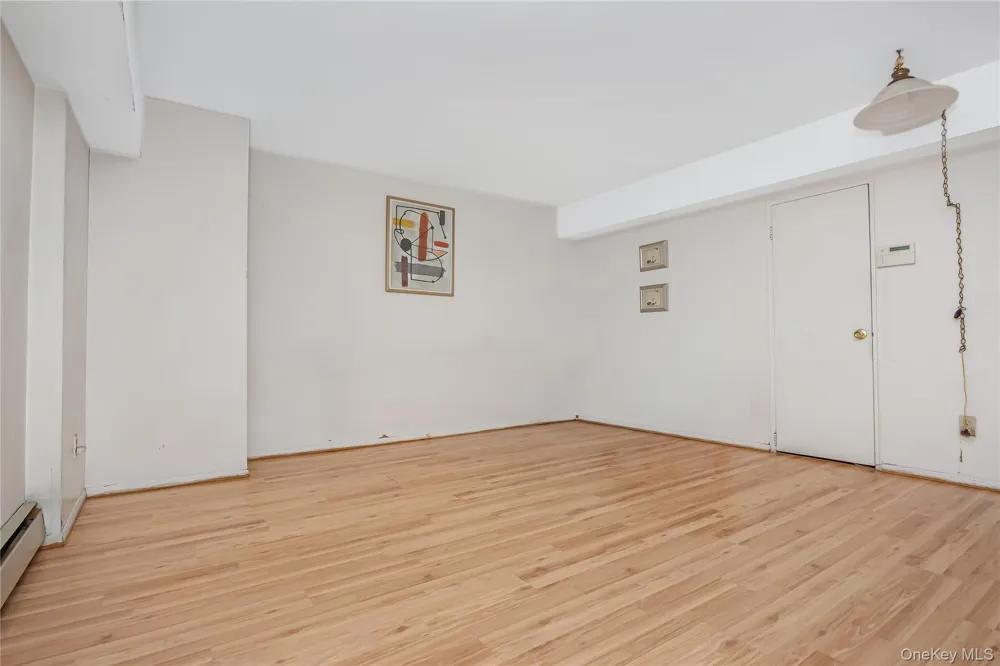 51 Edwards Street #T Roslyn Heights, NY 11577