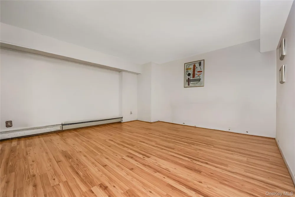 51 Edwards Street #T Roslyn Heights, NY 11577