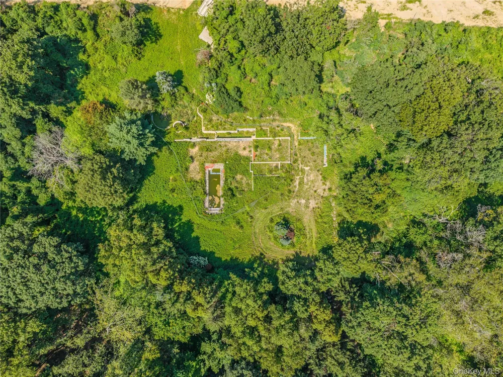 546 Long Beach Road Nissequogue, NY 11780
