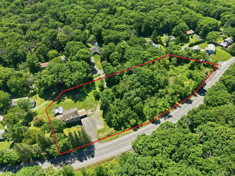 4019 State Route 52 Pine Bush, NY 12566