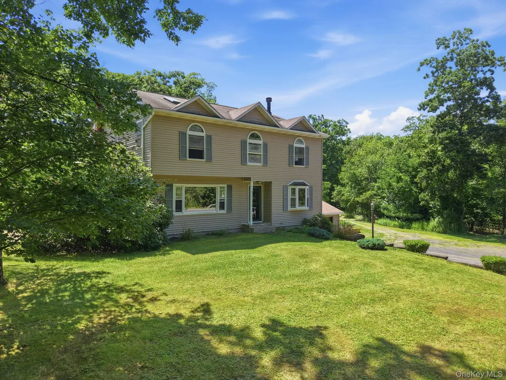 4019 State Route 52 Pine Bush, NY 12566