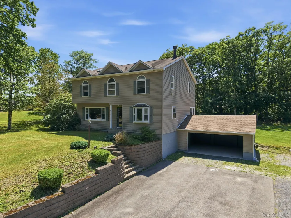 4019 State Route 52 Pine Bush, NY 12566