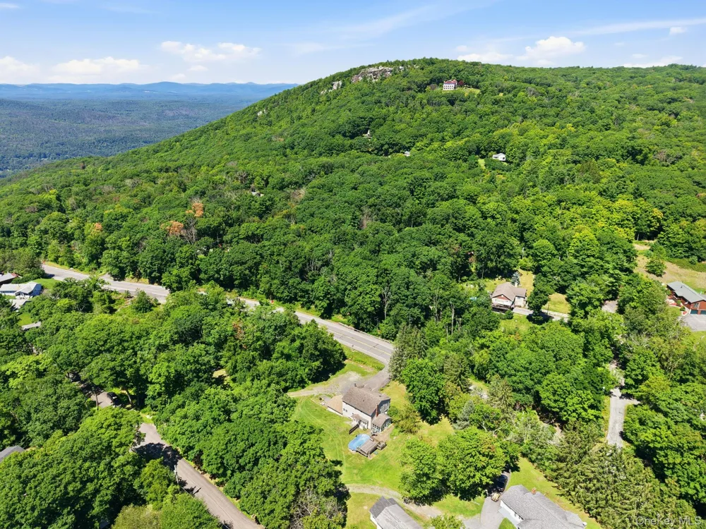 4019 State Route 52 Pine Bush, NY 12566