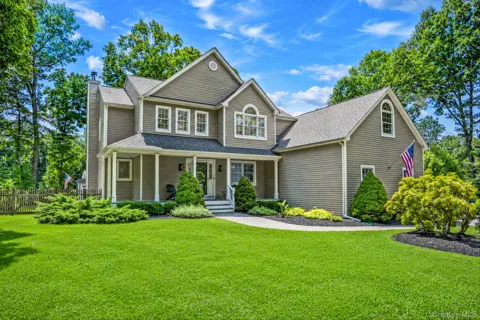 15 Cedar Lane