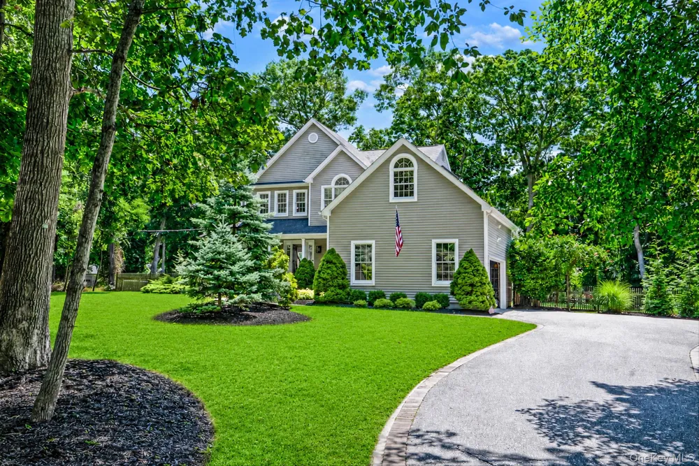 15 Cedar Lane East Patchogue, NY 11772
