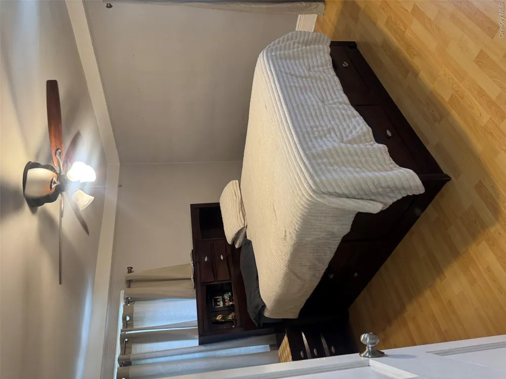 20905 Hollis Avenue Queens Village, NY 11429