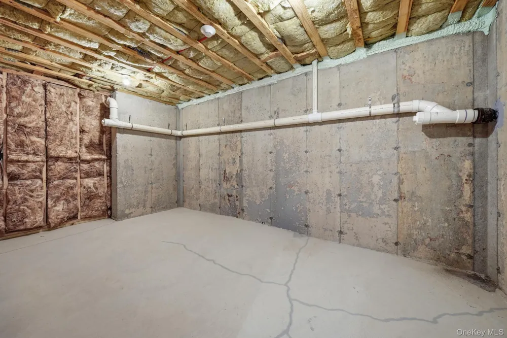 72 Farm Acre Circle Mount Sinai, NY 11766