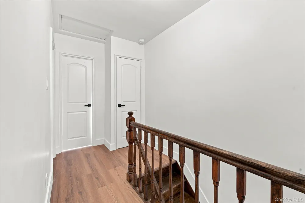 65-40 79th Street Middle Village, NY 11379