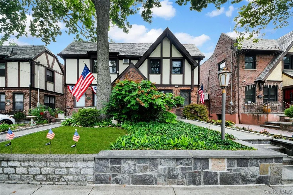 1904 Tenbroeck Avenue Bronx, NY 10461