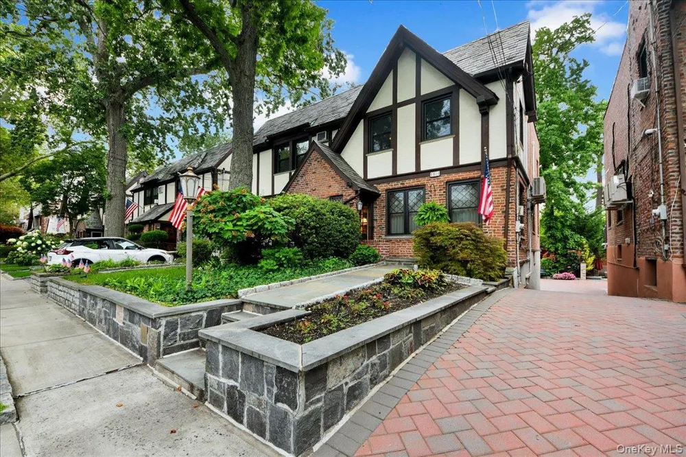 1904 Tenbroeck Avenue Bronx, NY 10461