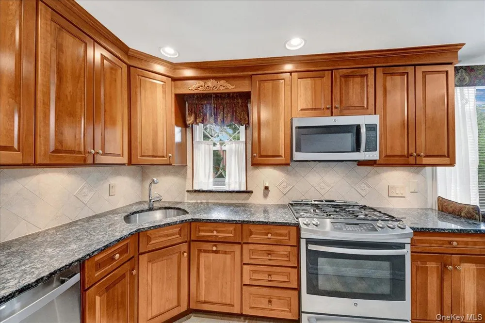 1904 Tenbroeck Avenue Bronx, NY 10461