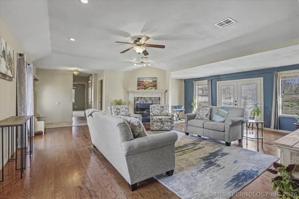11549 S 49th WestAvenue Sapulpa, OK 74066