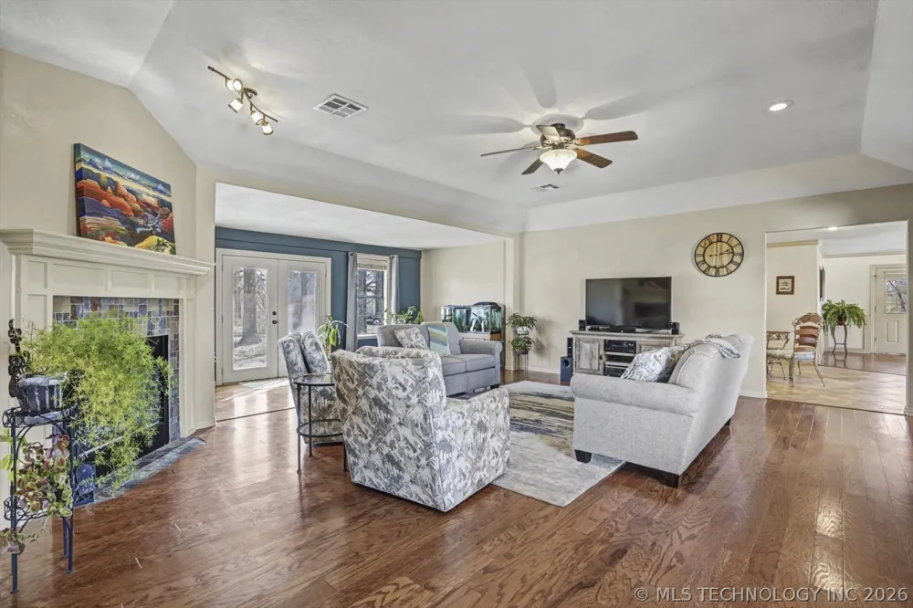 11549 S 49th WestAvenue Sapulpa, OK 74066