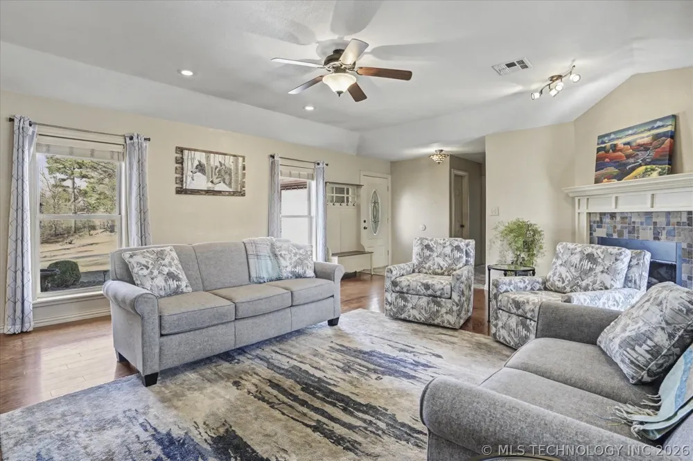 11549 S 49th WestAvenue Sapulpa, OK 74066
