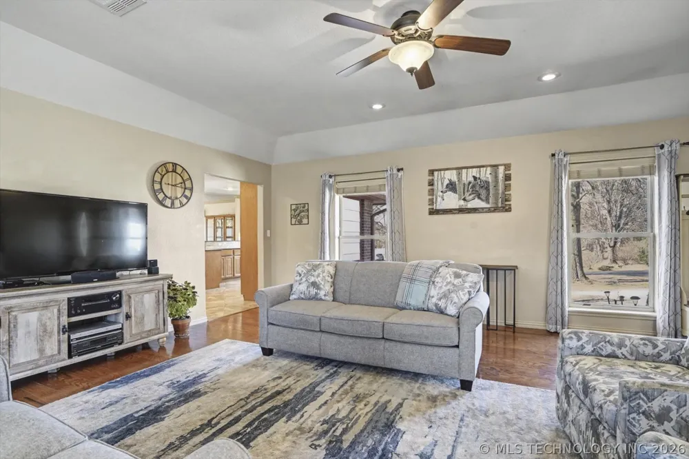 11549 S 49th WestAvenue Sapulpa, OK 74066