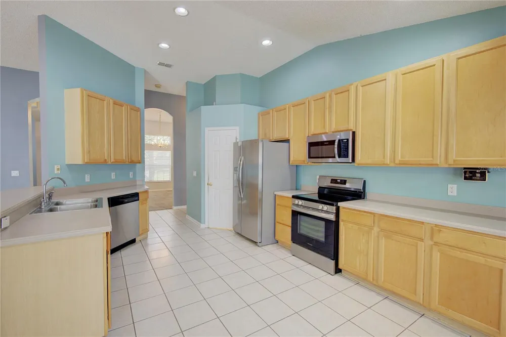 2688 SUGAR PINE RUN Oviedo, FL 32765