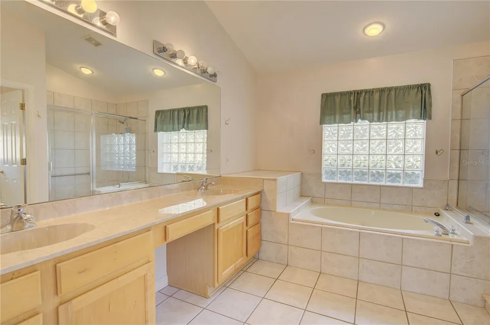 2688 SUGAR PINE RUN Oviedo, FL 32765