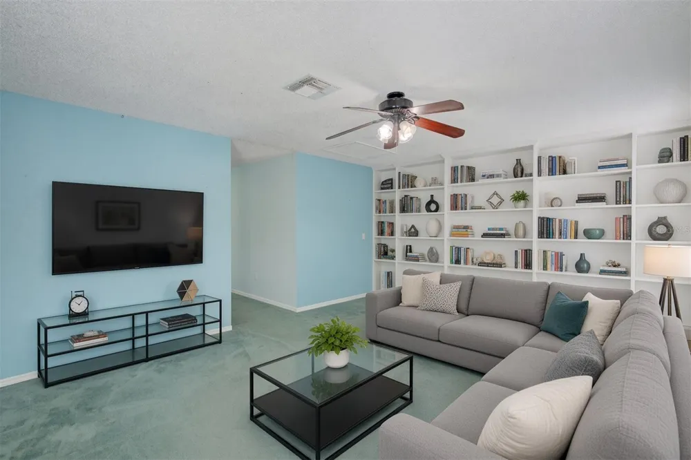 2688 SUGAR PINE RUN Oviedo, FL 32765