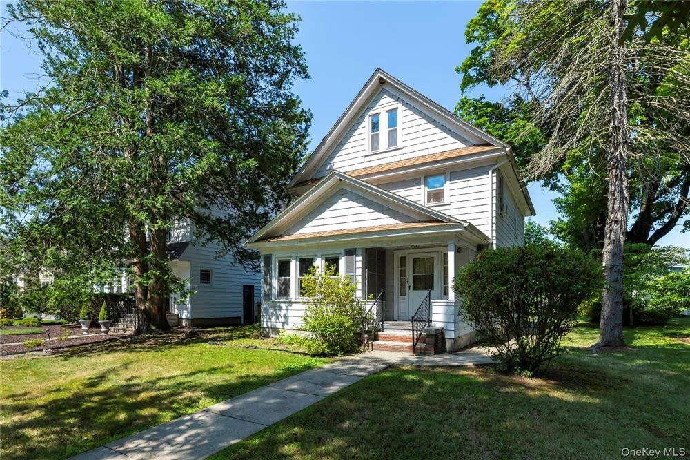 8 Mitchell Avenue Poughkeepsie, NY 12603