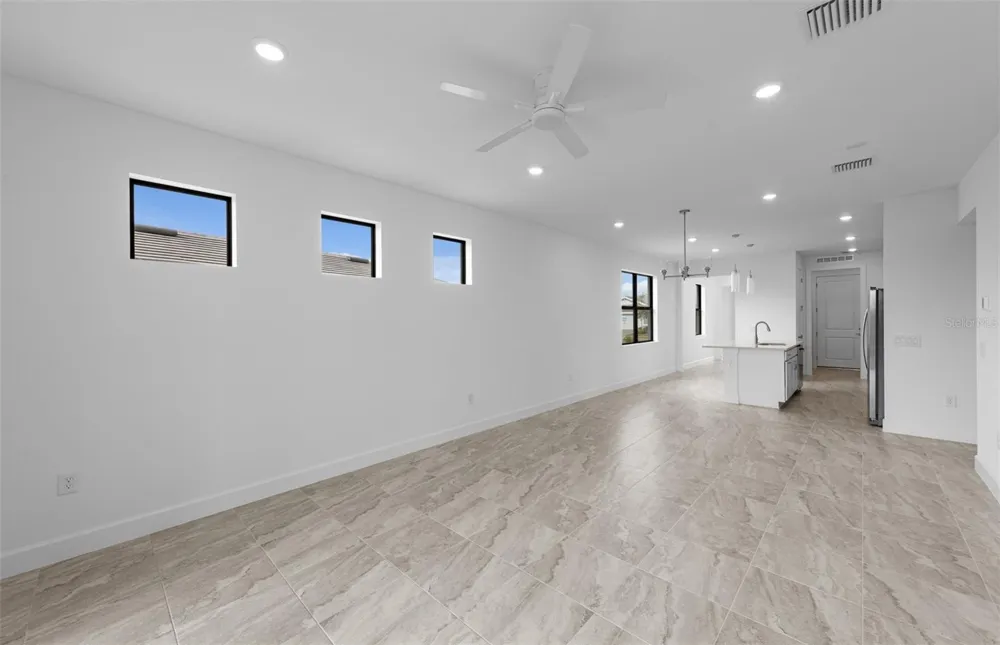 18937 INDIAN ROCK PLACE Lakewood Ranch, FL 34211