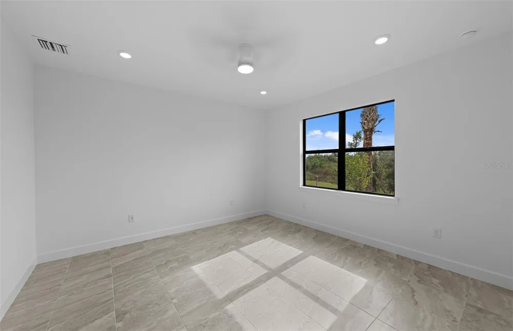 18937 INDIAN ROCK PLACE Lakewood Ranch, FL 34211