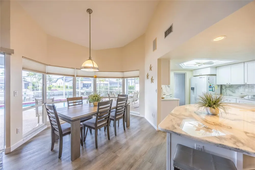 3316 SE 19TH PLACE Cape Coral, FL 33904
