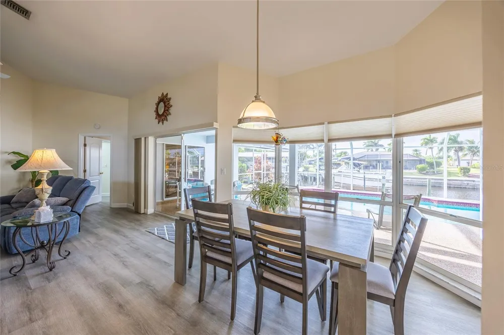 3316 SE 19TH PLACE Cape Coral, FL 33904