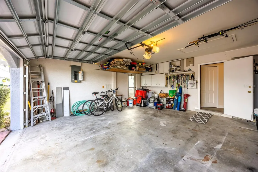 3316 SE 19TH PLACE Cape Coral, FL 33904