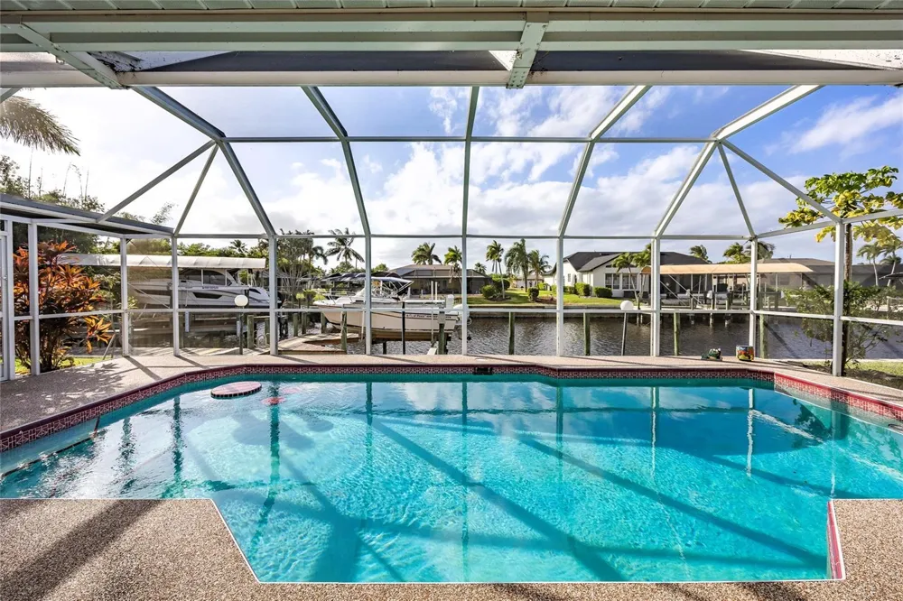 3316 SE 19TH PLACE Cape Coral, FL 33904
