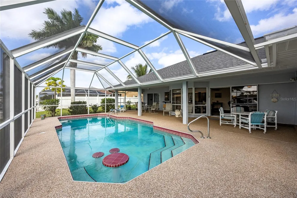 3316 SE 19TH PLACE Cape Coral, FL 33904