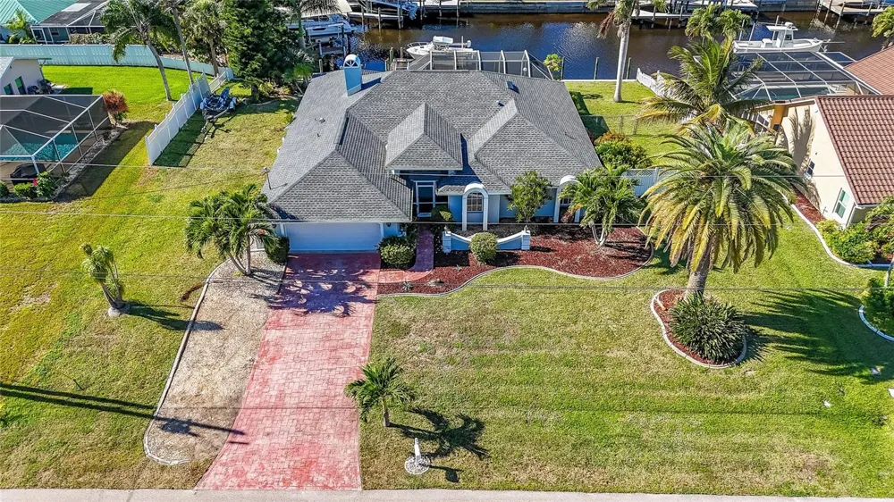 3316 SE 19TH PLACE Cape Coral, FL 33904