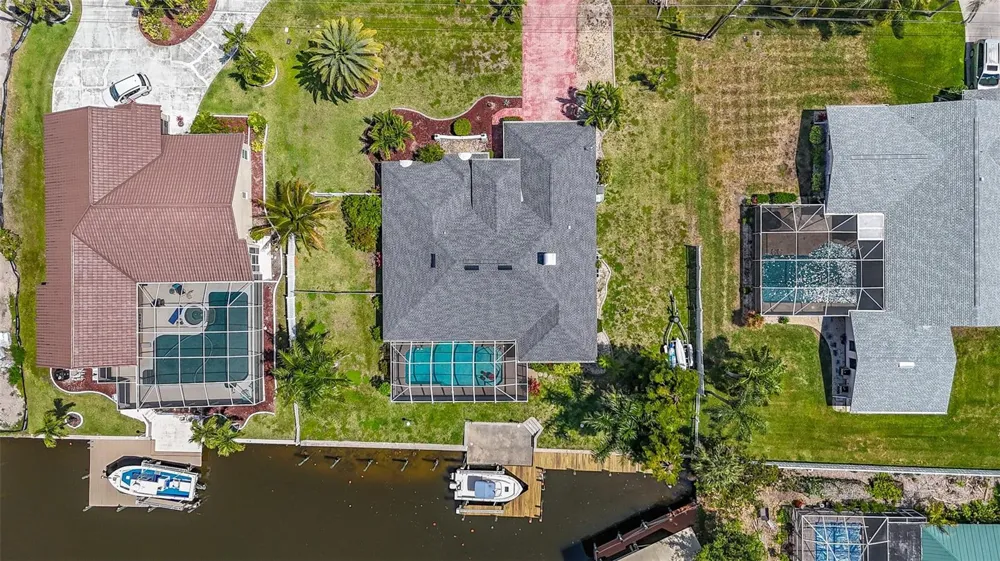3316 SE 19TH PLACE Cape Coral, FL 33904