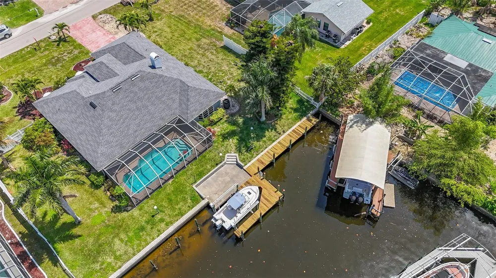 3316 SE 19TH PLACE Cape Coral, FL 33904