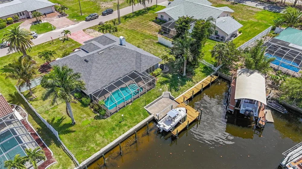 3316 SE 19TH PLACE Cape Coral, FL 33904