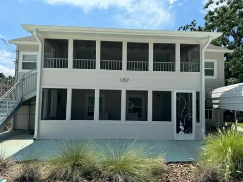 1357 LAKESHORE DRIVE