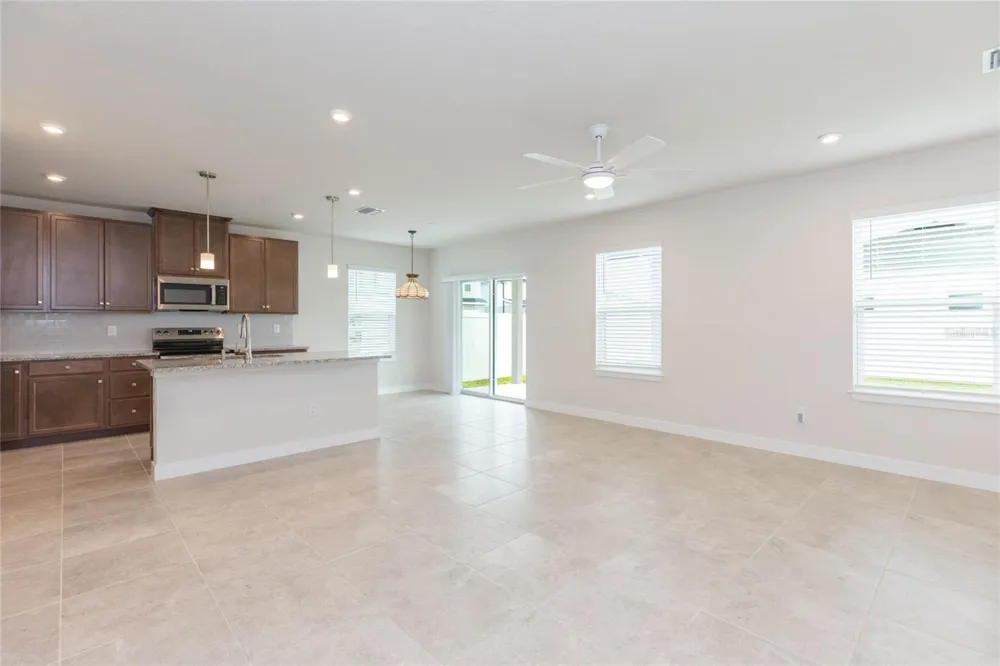 2371 SCENIC PARK LOOP Wimauma, FL 33598