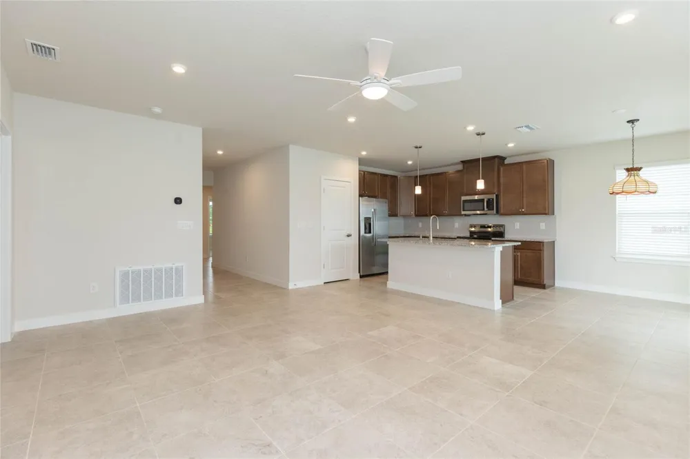 2371 SCENIC PARK LOOP Wimauma, FL 33598