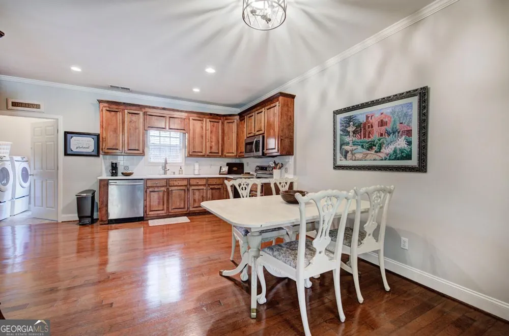 618 Manor WAY Cartersville, GA 30120