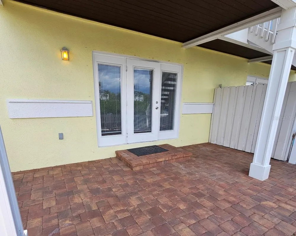 4728 BEACH DRIVE SE #B St Petersburg, FL 33705