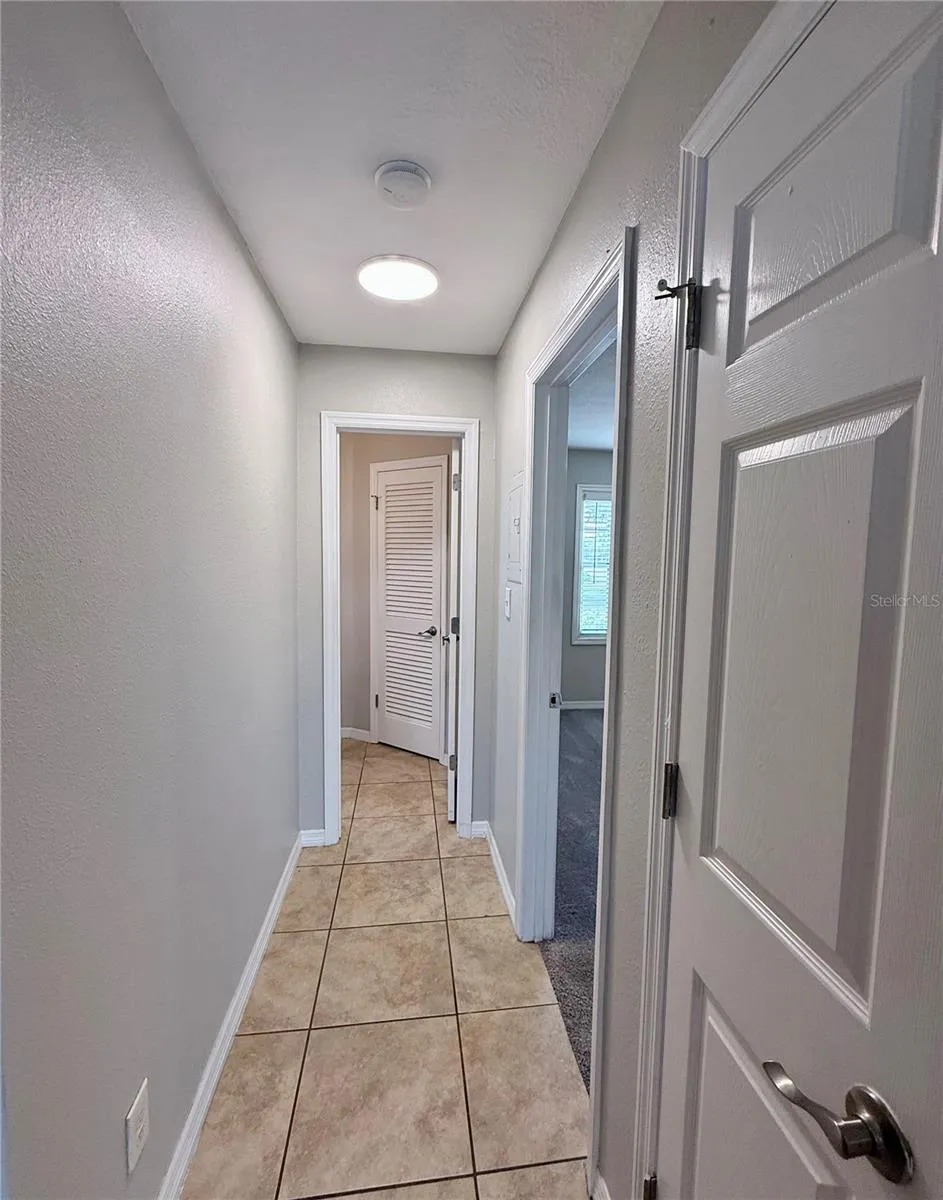 4728 BEACH DRIVE SE #B St Petersburg, FL 33705