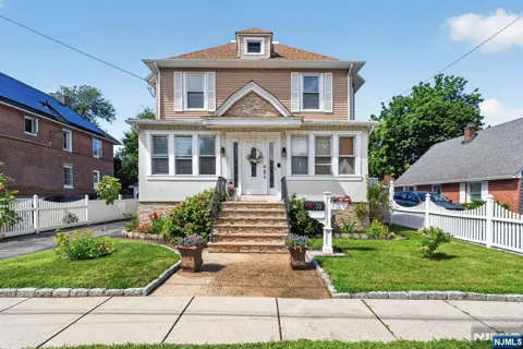 30 Elm Street