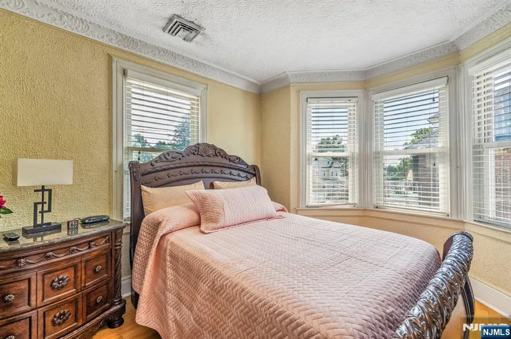 30 Elm Street Ridgefield Park, NJ 07660