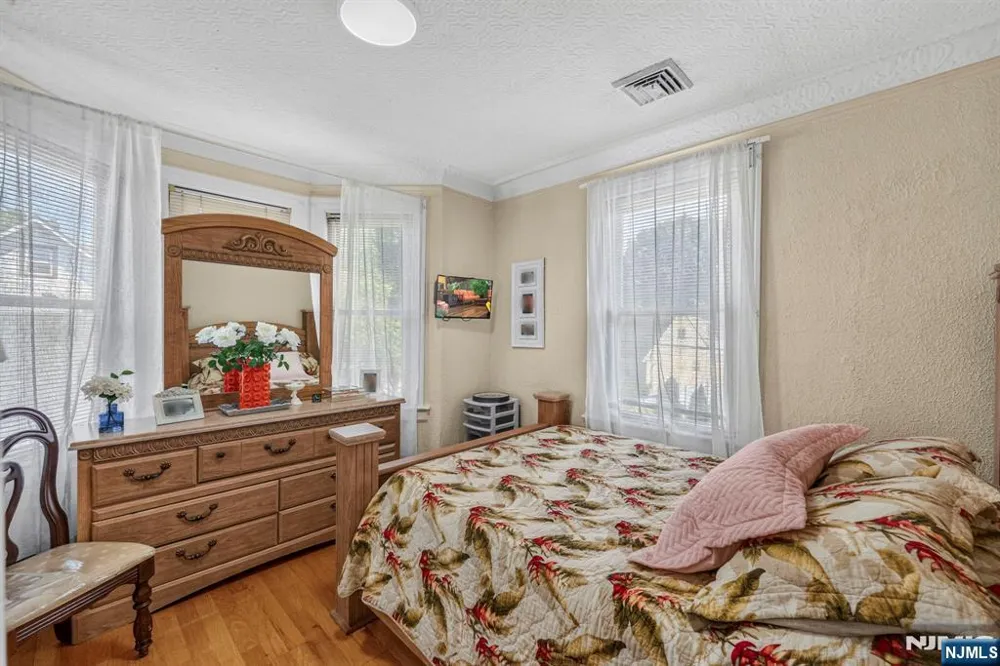 30 Elm Street Ridgefield Park, NJ 07660