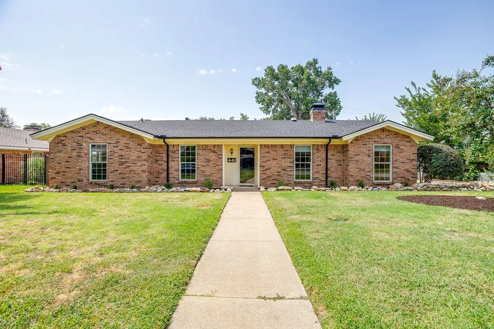 441 W Pleasantview Drive Hurst, TX 76054