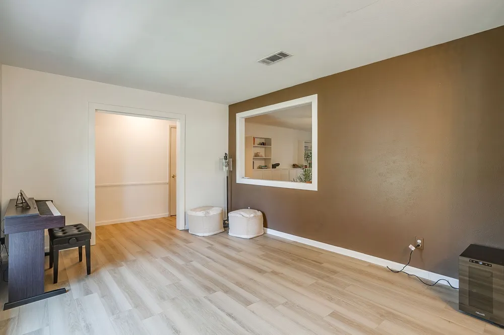441 W Pleasantview Drive Hurst, TX 76054